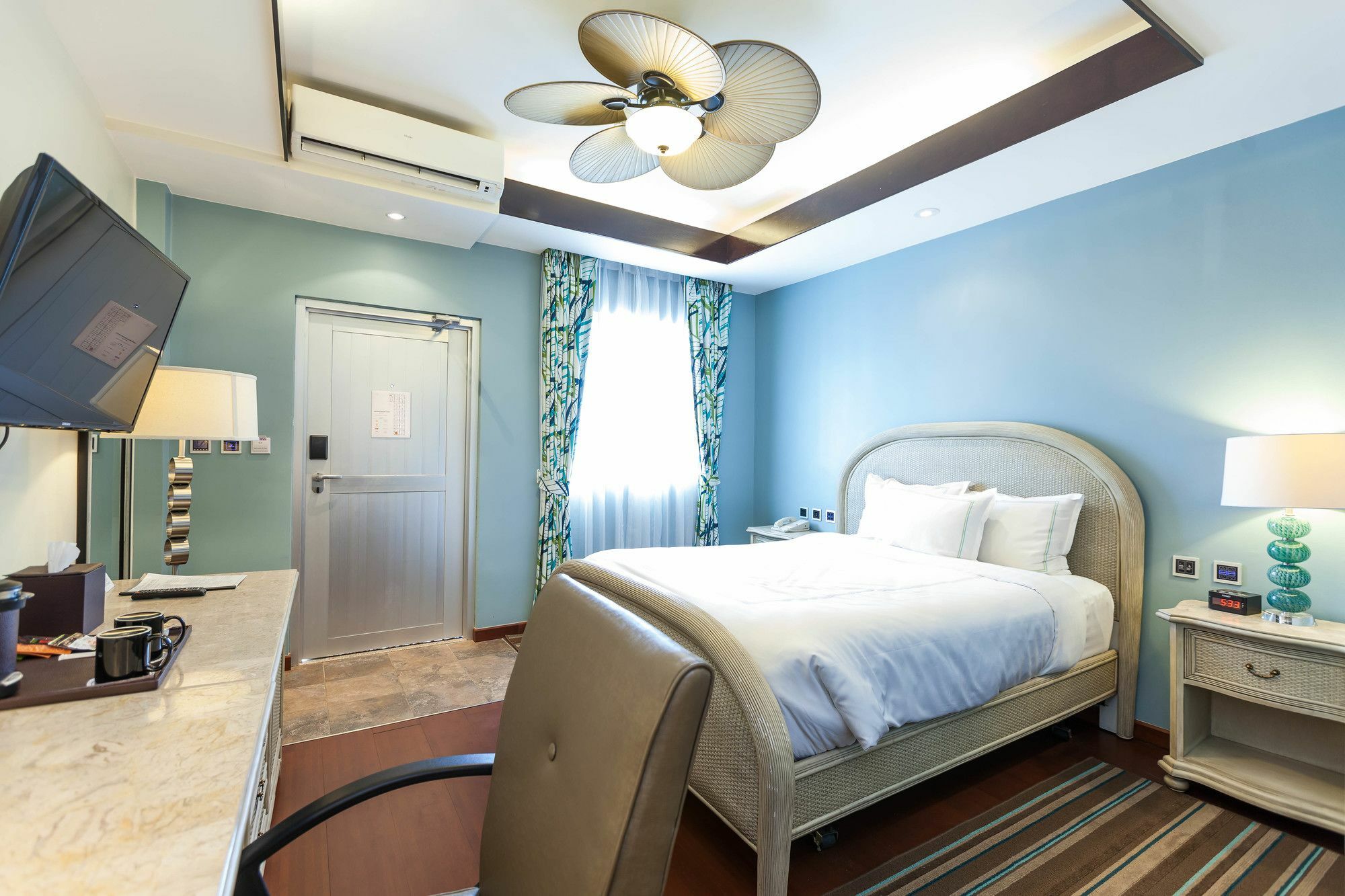 Surfrider Resort Hotel Saipan Dış mekan fotoğraf